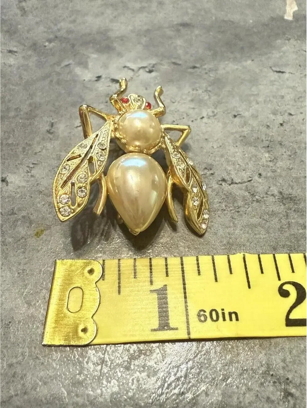 Vintage Roman Signed Goldtone Faux Pearl Bumble Bee Bug Brooch Pin Rhinestone